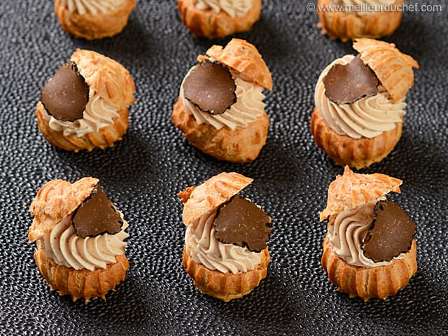 Choux au foie gras truffé