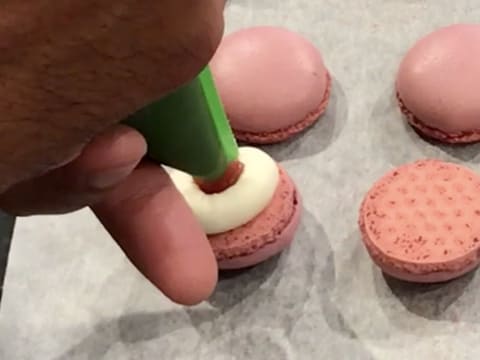 Macarons Kirsch et griottes - 53