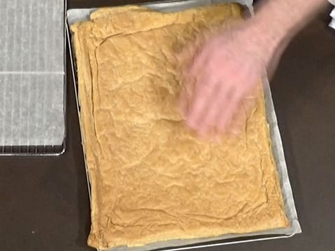 La pâte feuilletée est cuite