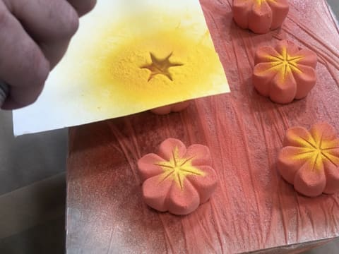 Mini-entremets rhubarbe, litchi, thé Matcha - 103