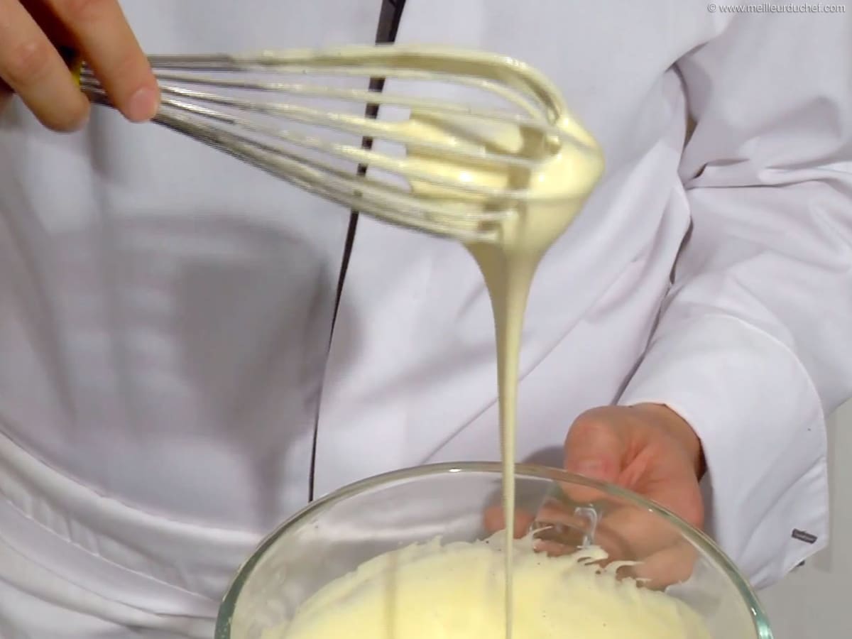 Rubans en isomalt pour la décoration des desserts - Technique culinaire -  Recette par Chef Simon
