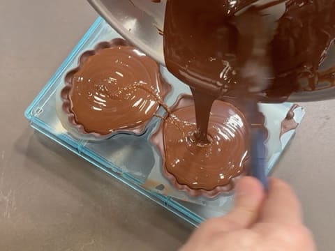 Moulage d'un coquillage en chocolat - 37