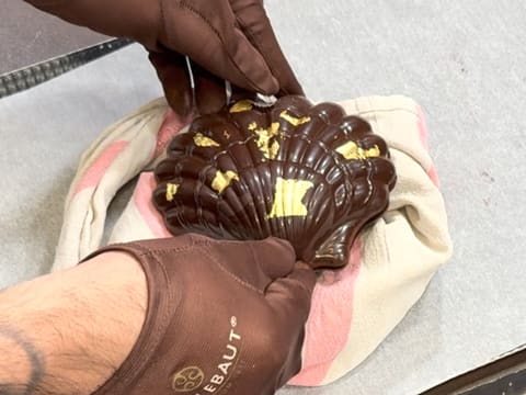 Moulage d'un coquillage en chocolat - 51