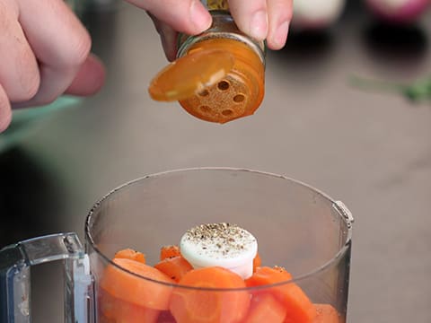 Mousseline de cabillaud aux deux purées et crème d'asperges - 15