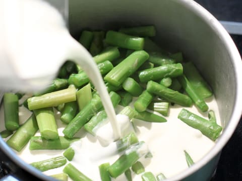 Œuf d'oie brouillé en espuma d'asperges vertes - 12