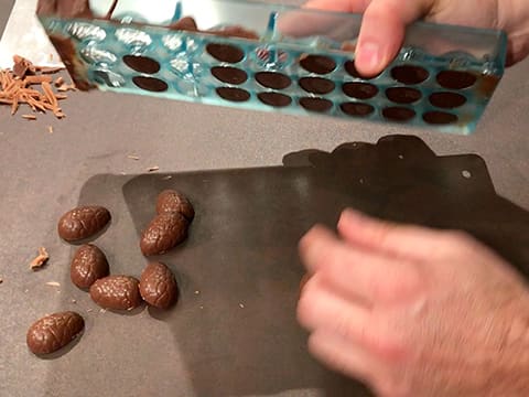 Oeufs de Pâques au chocolat au lait - 26