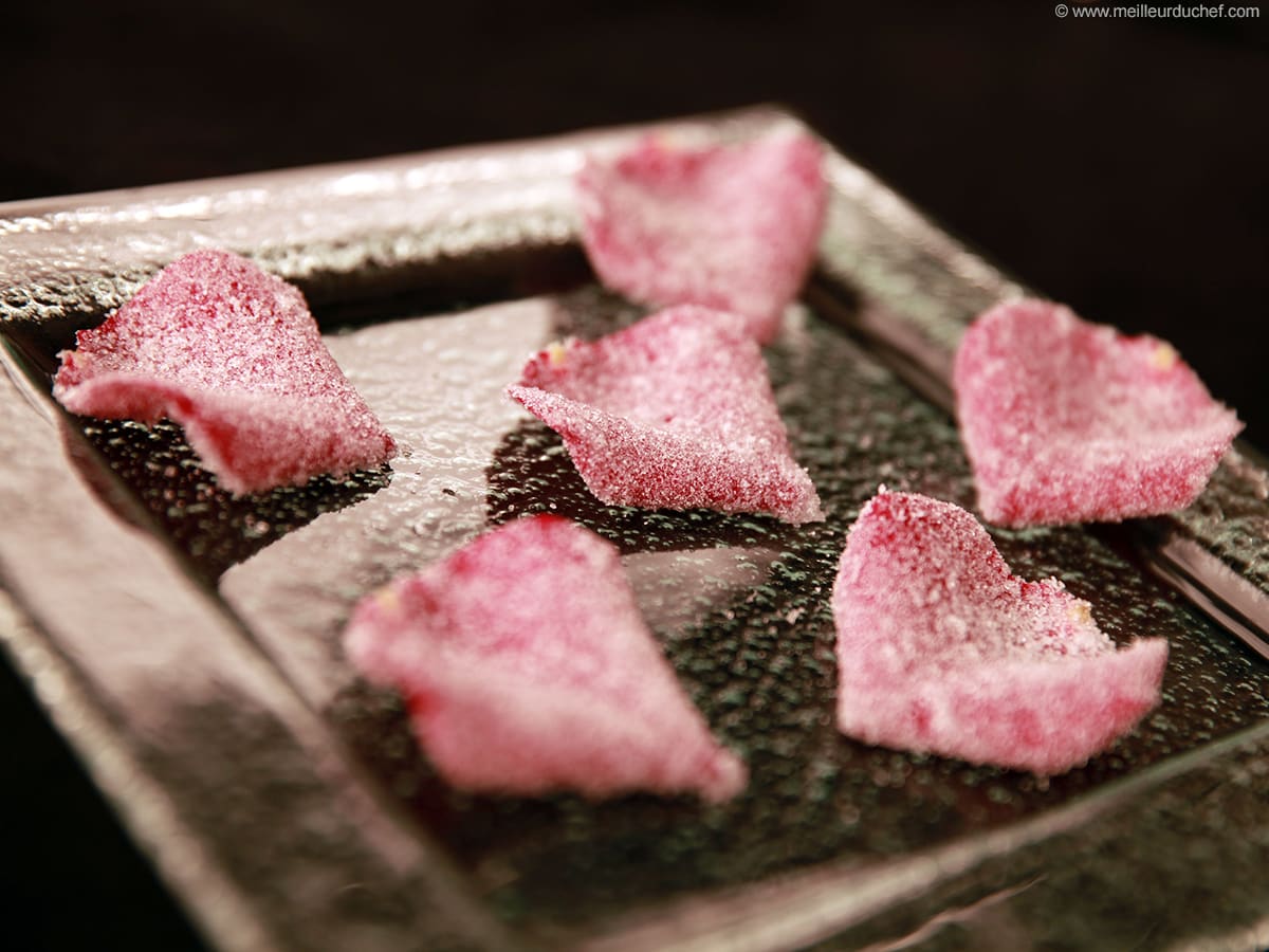 Pétales de rose cristallisés - La recette avec photos - Meilleur du Chef