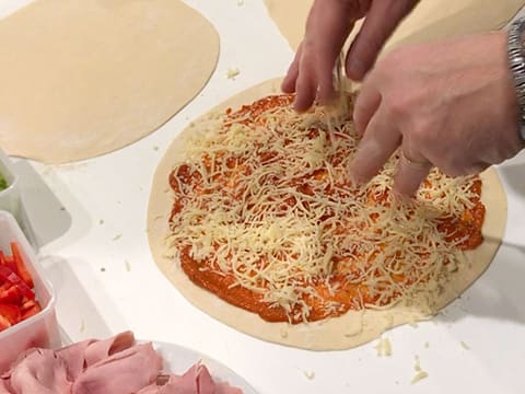 Pizza facile - Notre recette illustrée - Meilleur du Chef