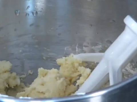 Sablé de boudin laqué au Pika Berdea et petits légumes glacés - 16