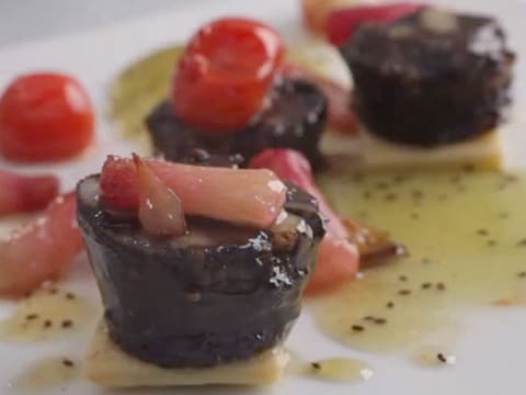 Sablé de boudin laqué au Pika Berdea et petits légumes glacés - 47