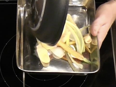 La Saint-Jacques en coquille végétale, rôtie au beurre mousseux et jus truffé - 16