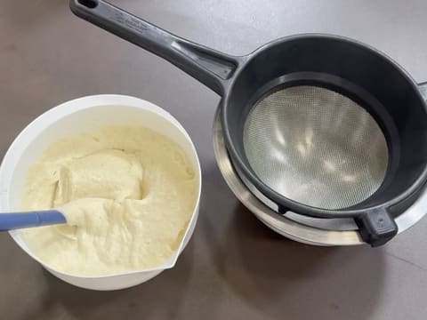 Noix de Saint-Jacques snackées, purée de panais à la vanille, chips de jambon et truffe - 35