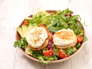 Salade de chèvre chaud