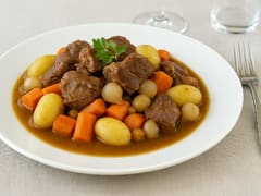 Sauté d'agneau aux petits légumes