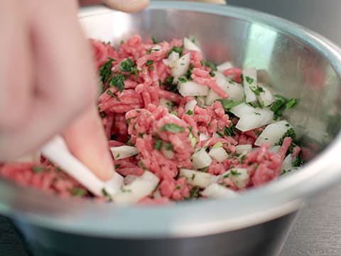 Recette de Steaks hachés à la purée rose