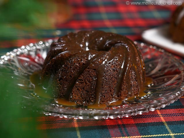 Sticky toffee pudding, sauce butterscotch