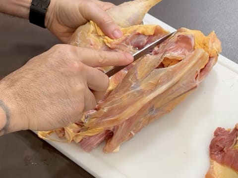 Suprême de volaille de Noël en croûte de pain d'épices, déclinaison autour de la courge, sauce Périgueux à la truffe noire - 13