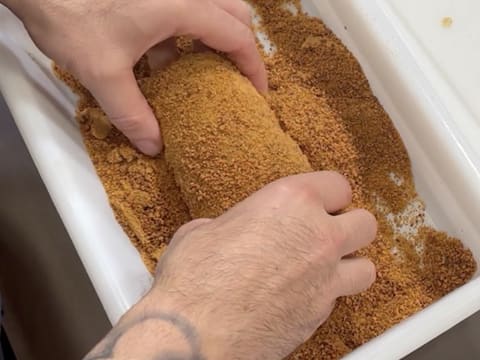 Suprême de volaille de Noël en croûte de pain d'épices, déclinaison autour de la courge, sauce Périgueux à la truffe noire - 141