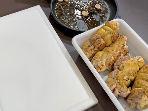 Suprême de volaille de Noël en croûte de pain d'épices, déclinaison autour de la courge, sauce Périgueux à la truffe noire - 47