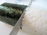 Sushis au saumon fumé et maïs en épis - 25