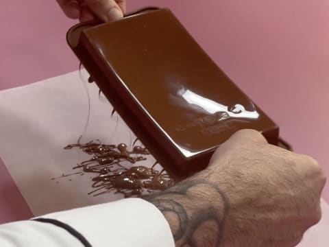 Tablette de chocolat au lait Dubaï à la pistache - 13