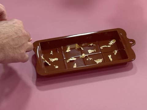 Tablette de chocolat au lait Dubaï à la pistache - 2