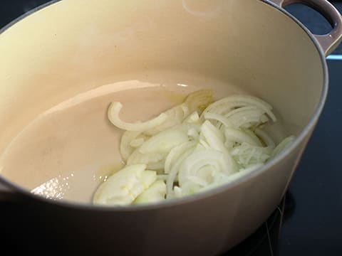 Tajine de poulet aux pruneaux et aux dattes - 3