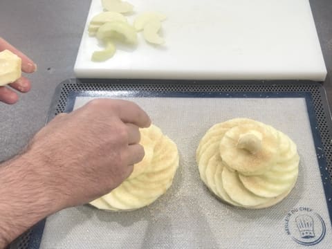 Tarte aux pommes fine et croustillante - Marie Food Tips