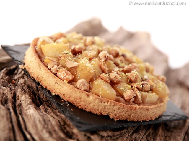 Tarte A La Poire Et Au Praline Recette De Cuisine Illustree