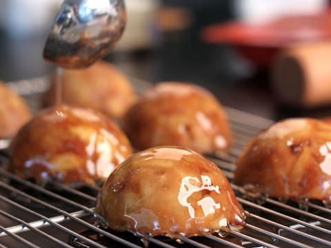 Tartelette aux pommes façon spéculoos et dôme en chocolat - 26