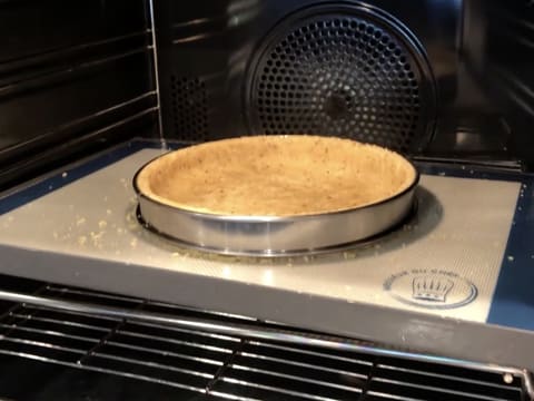 Tarte à la rhubarbe en crumble - 25