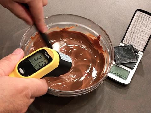 Tempérage du chocolat de couverture lait (méthode au beurre de cacao Mycryo) - 6