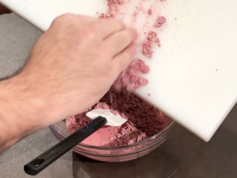 Tempérage du chocolat de couverture Ruby (méthode rapide par ensemencement) - 5