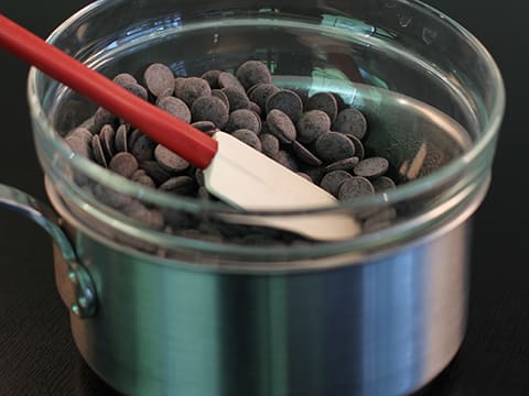 Tempérage du chocolat de couverture noir (méthode au beurre de cacao Mycryo) - 1