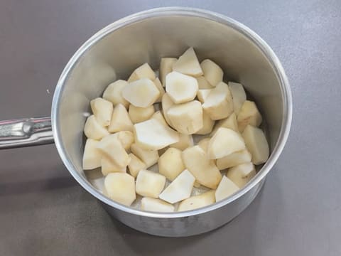 Truite confite basse température, mousseline de topinambour et tuile dentelle - 3