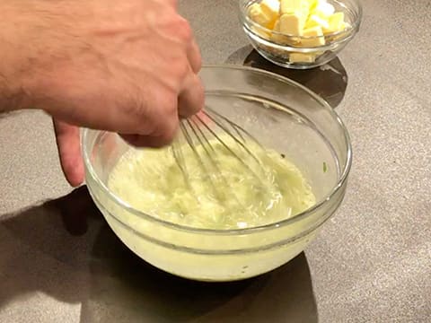 Petit cake en verrine au citron/basilic et confit de fraise - 33