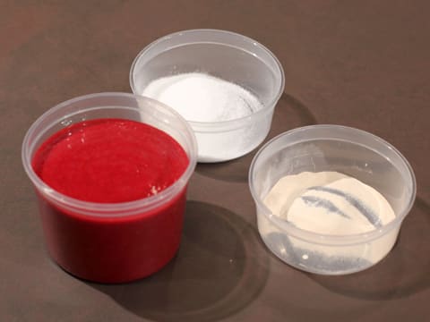 Verrine de mousse de framboise - 1