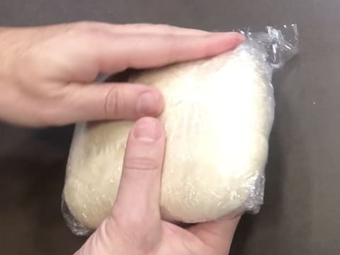 Viennoiseries en barre fourrées aux fruits exotiques et praliné coco - 23