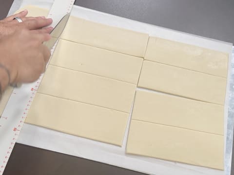 Viennoiseries en barre fourrées aux fruits exotiques et praliné coco - 45