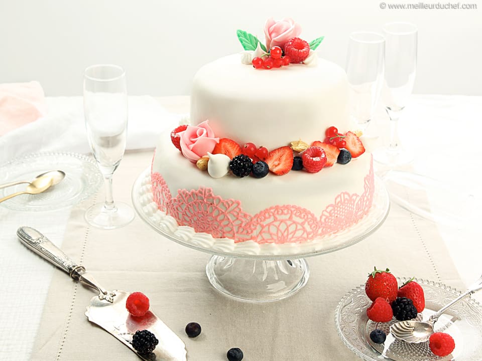 Wedding cake vanille/framboise - Notre recette illustrée - Meilleur du Chef