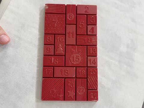 Chocolate, Peanut & Salted Butter Caramel Advent Calendar Tablet - 96