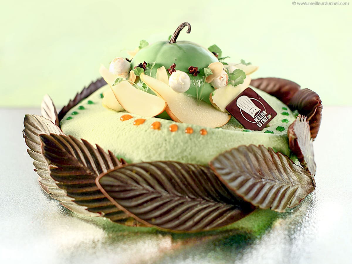 https://files.meilleurduchef.com/mdc/photo/recipe/apple-bavarian-cream-cake/apple-bavarian-cream-cake-1200.jpg