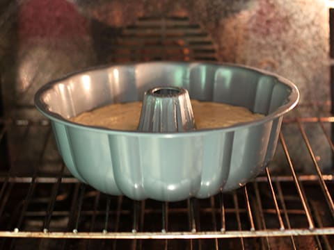 Banana Bread Bundt Cake - 19