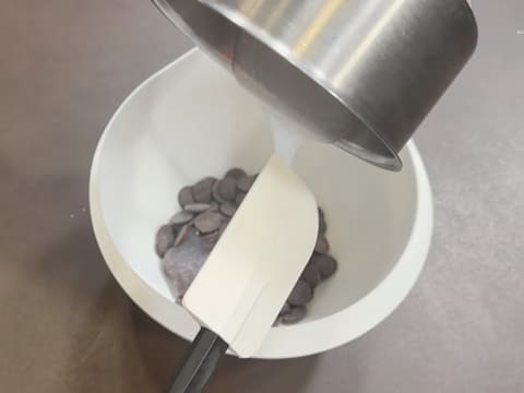 Blueberry, Chocolate & Vanilla Entremets - 38