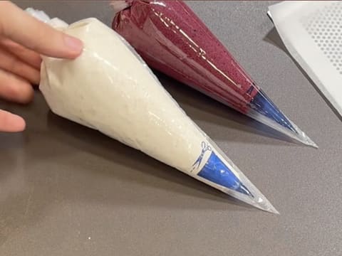 Blueberry, Chocolate & Vanilla Entremets - 93