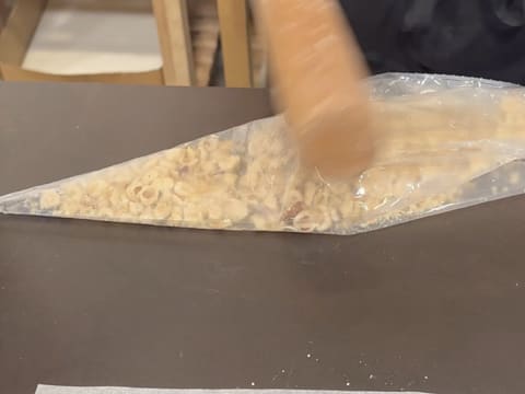 Caramel Sensation Christmas Yule Log - 11