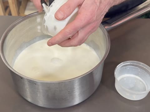 Caramel Sensation Christmas Yule Log - 27