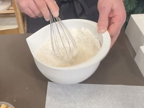 Caramel Sensation Christmas Yule Log - 8