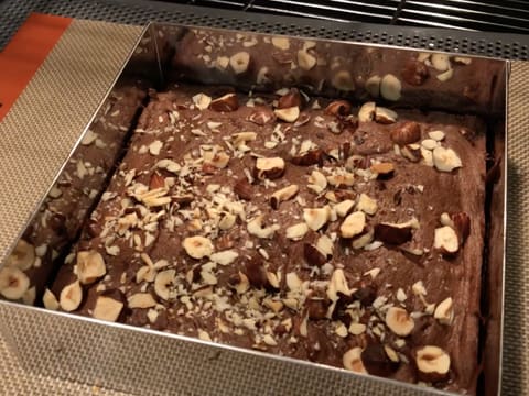 Chocolate & Hazelnut Brownie - 24