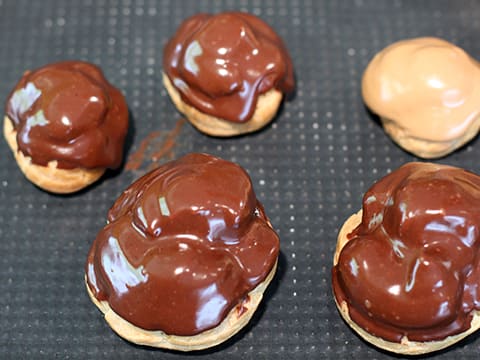 Chocolate Religieuses - 43